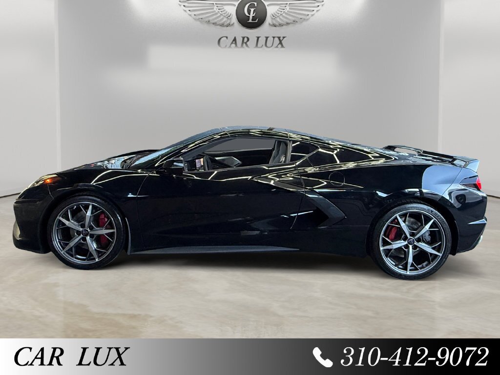 2020 Chevrolet Corvette Stingray 3LT - Photo 2 - Lennox, CA 90304