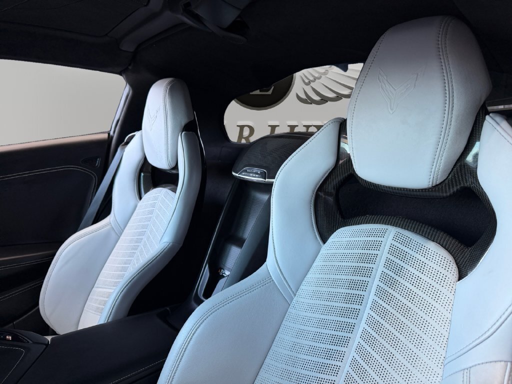 2020 Chevrolet Corvette Stingray 3LT - Photo 9 - Lennox, CA 90304
