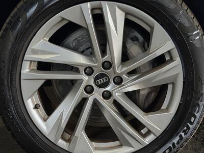 2021 Audi Q7 45 Premium quattro   - Photo 19 - Lennox, CA 90304