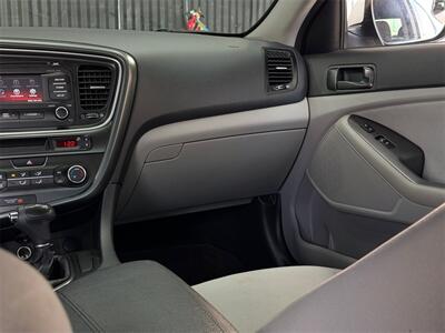 2015 Kia Optima LX   - Photo 18 - Lennox, CA 90304