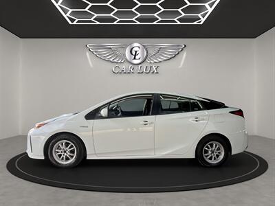 2021 Toyota Prius LE   - Photo 4 - Lennox, CA 90304