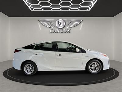 2021 Toyota Prius LE   - Photo 8 - Lennox, CA 90304