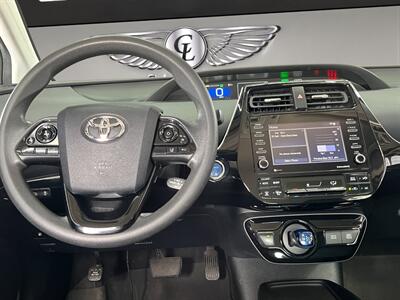 2021 Toyota Prius LE   - Photo 14 - Lennox, CA 90304