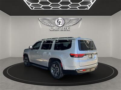 2023 Jeep Wagoneer Series III   - Photo 4 - Lennox, CA 90304