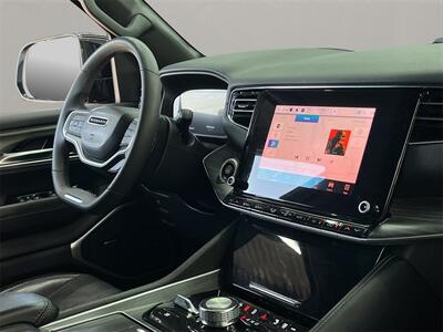 2023 Jeep Wagoneer Series III   - Photo 18 - Lennox, CA 90304