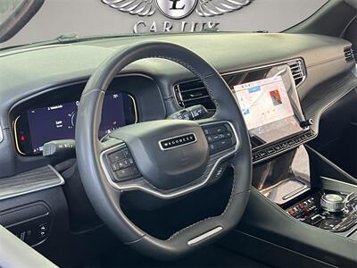 2023 Jeep Wagoneer Series III   - Photo 19 - Lennox, CA 90304