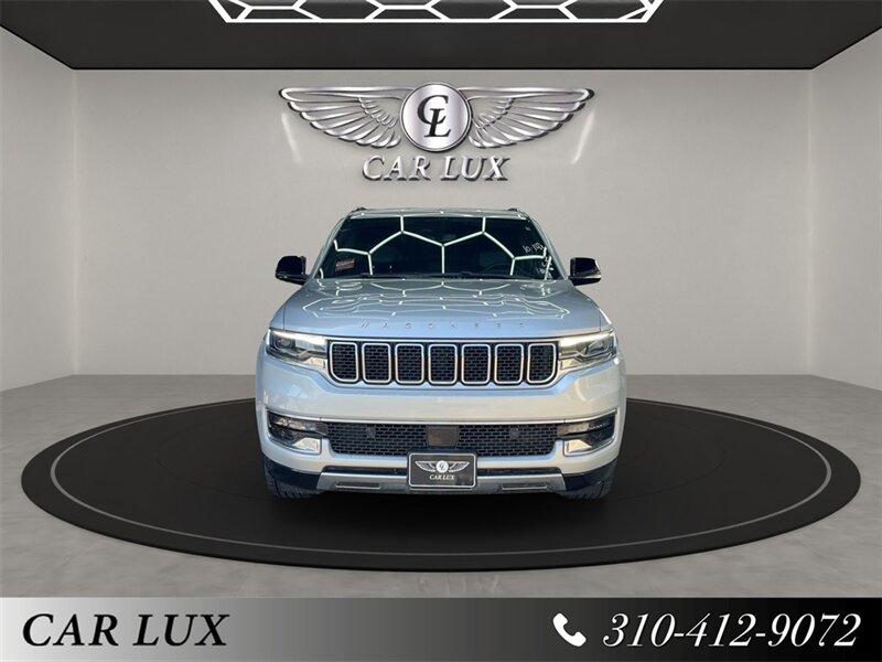 2023 Jeep Wagoneer Series III  