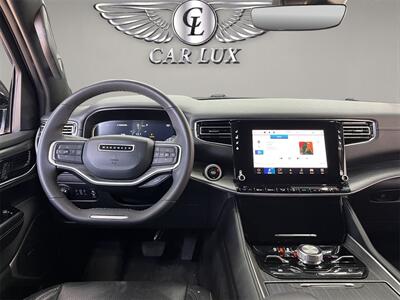 2023 Jeep Wagoneer Series III   - Photo 13 - Lennox, CA 90304