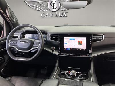 2023 Jeep Wagoneer Series III   - Photo 14 - Lennox, CA 90304