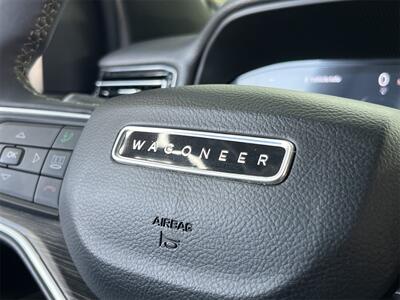 2023 Jeep Wagoneer Series III   - Photo 25 - Lennox, CA 90304