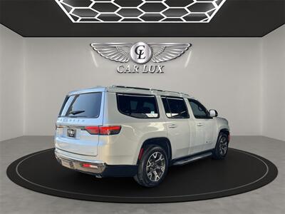 2023 Jeep Wagoneer Series III   - Photo 6 - Lennox, CA 90304