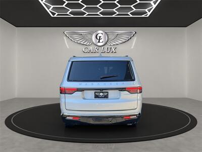 2023 Jeep Wagoneer Series III   - Photo 5 - Lennox, CA 90304