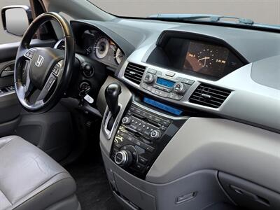 2012 Honda Odyssey Touring   - Photo 15 - Lennox, CA 90304