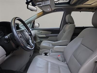 2012 Honda Odyssey Touring   - Photo 9 - Lennox, CA 90304