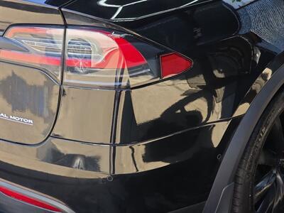 2020 Tesla Model X Performance   - Photo 32 - Lennox, CA 90304