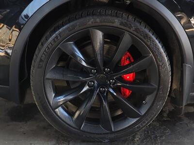 2020 Tesla Model X Performance   - Photo 28 - Lennox, CA 90304