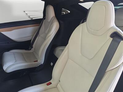 2020 Tesla Model X Performance   - Photo 17 - Lennox, CA 90304