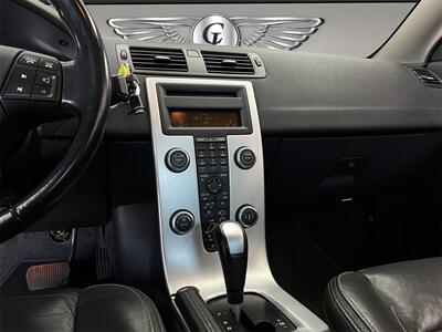 2011 Volvo C70 T5   - Photo 14 - Lennox, CA 90304