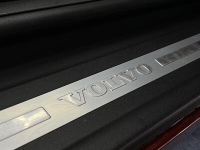 2011 Volvo C70 T5   - Photo 20 - Lennox, CA 90304