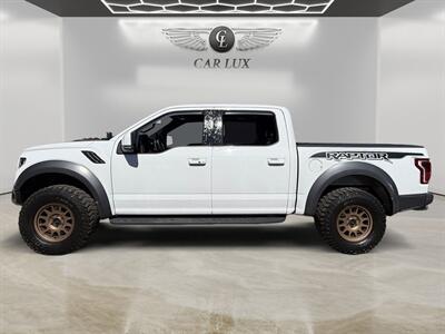 2020 Ford F-150 Raptor   - Photo 2 - Lennox, CA 90304