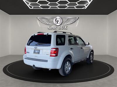 2011 Ford Escape XLT   - Photo 7 - Lennox, CA 90304