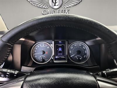 2017 Toyota Tacoma SR5 V6   - Photo 8 - Lennox, CA 90304