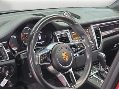 2015 Porsche Macan Turbo   - Photo 11 - Lennox, CA 90304