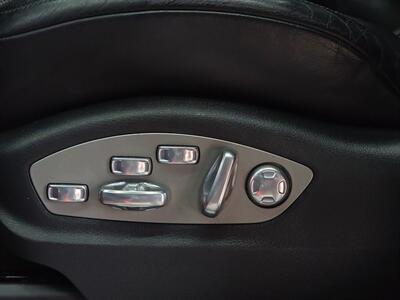 2015 Porsche Macan Turbo   - Photo 33 - Lennox, CA 90304