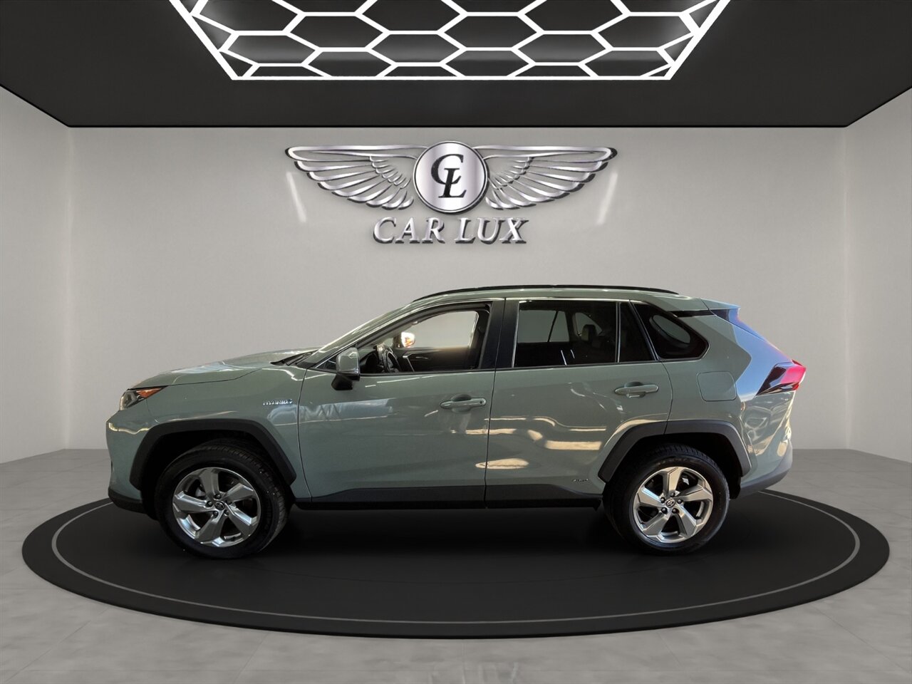 2021 Toyota RAV4 Hybrid XLE Premium photo 4