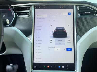 2017 Tesla Model X 90D   - Photo 22 - Lennox, CA 90304