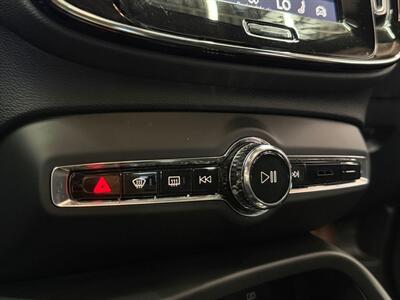 2023 Volvo XC40 Recharge Twin Plus - Photo 24 - Lennox, CA 90304