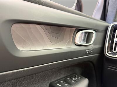 2023 Volvo XC40 Recharge Twin Plus - Photo 20 - Lennox, CA 90304