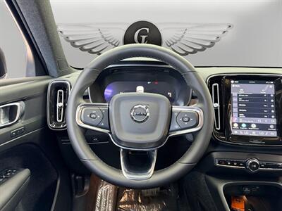 2023 Volvo XC40 Recharge Twin Plus - Photo 12 - Lennox, CA 90304