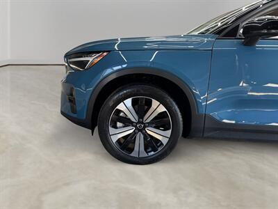 2023 Volvo XC40 Recharge Twin Plus - Photo 14 - Lennox, CA 90304