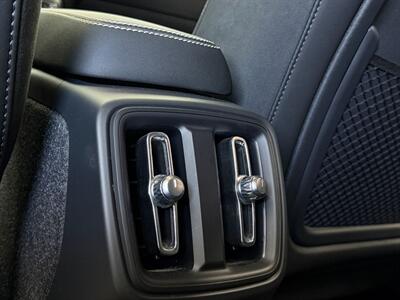 2023 Volvo XC40 Recharge Twin Plus - Photo 29 - Lennox, CA 90304