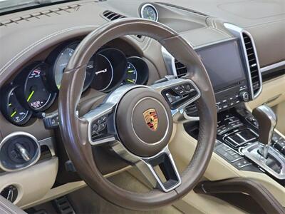 2017 Porsche Cayenne S Platinum Edition   - Photo 21 - Lennox, CA 90304