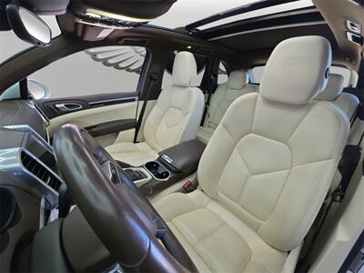 2017 Porsche Cayenne S Platinum Edition   - Photo 10 - Lennox, CA 90304