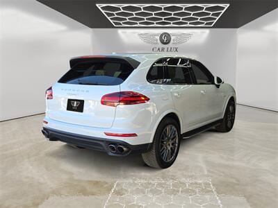 2017 Porsche Cayenne S Platinum Edition   - Photo 5 - Lennox, CA 90304