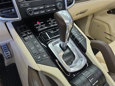 2017 Porsche Cayenne S Platinum Edition   - Photo 18 - Lennox, CA 90304