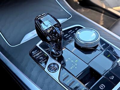 2022 BMW X7 M50i   - Photo 21 - Lennox, CA 90304