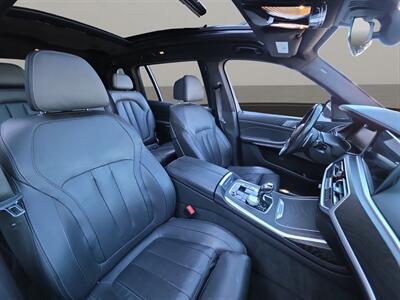 2022 BMW X7 M50i   - Photo 18 - Lennox, CA 90304