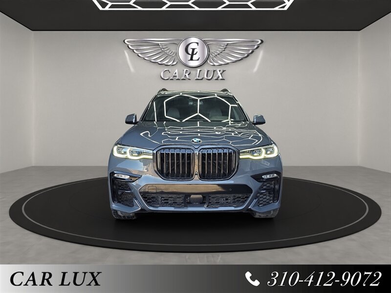 2022 BMW X7 M50i  