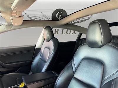 2019 Tesla Model 3 Long Range   - Photo 9 - Lennox, CA 90304