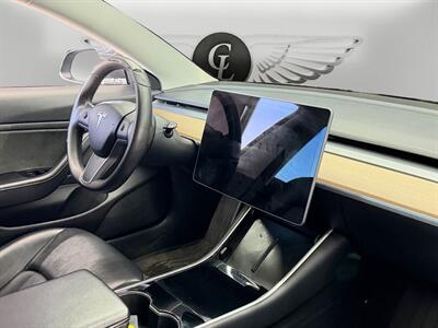 2019 Tesla Model 3 Long Range   - Photo 16 - Lennox, CA 90304