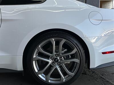 2022 Ford Mustang GT Premium   - Photo 17 - Lennox, CA 90304