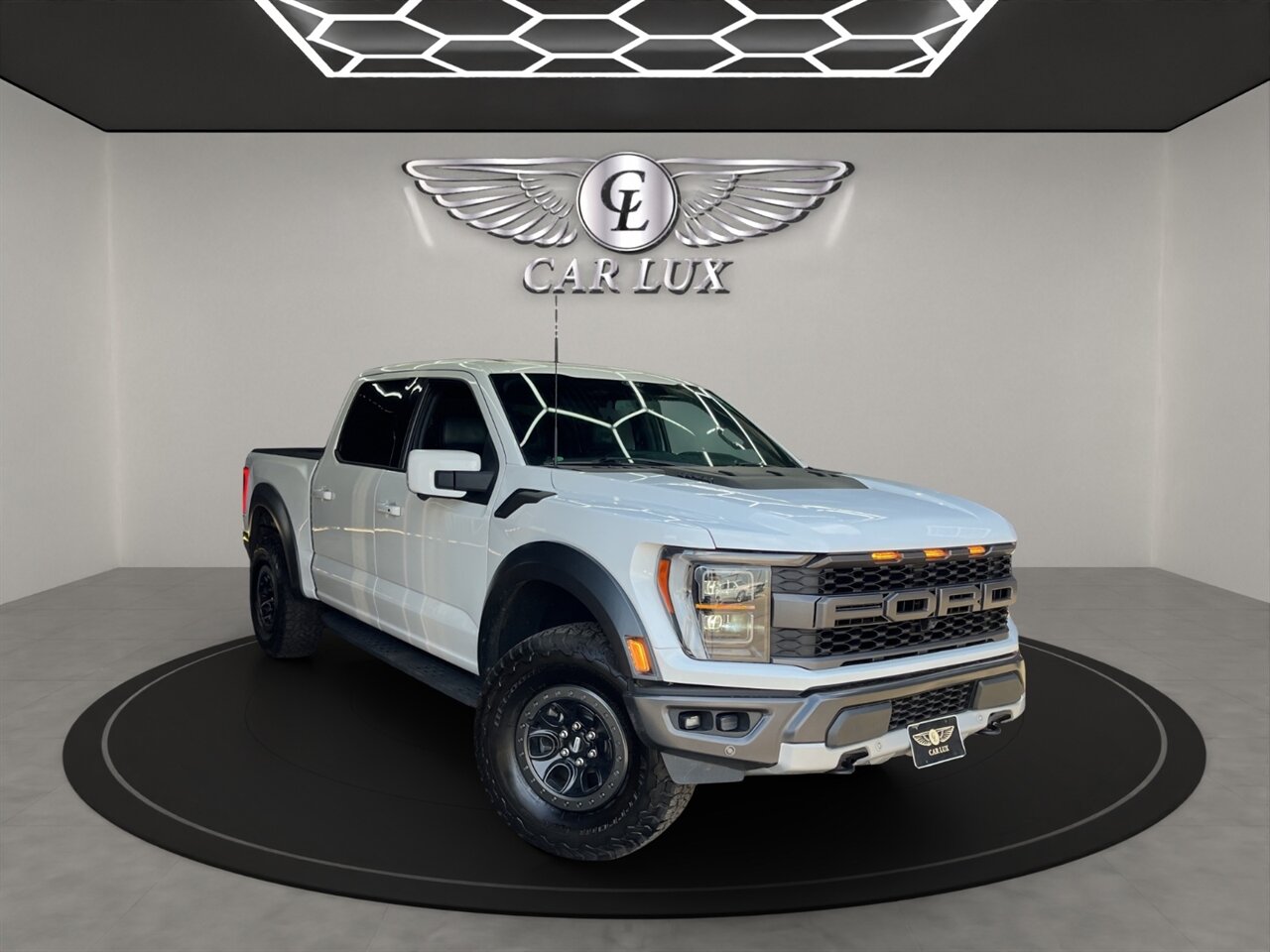 2021 Ford F-150 Raptor - Photo 1 - Lennox, CA 90304