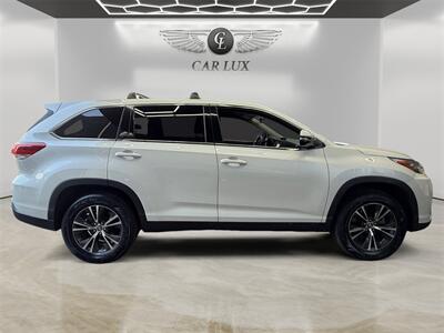 2019 Toyota Highlander LE - Photo 6 - Lennox, CA 90304