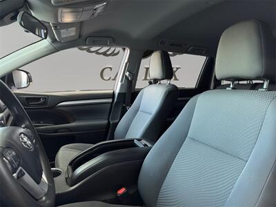 2019 Toyota Highlander LE - Photo 9 - Lennox, CA 90304