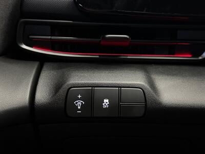 2025 Hyundai ELANTRA N   - Photo 23 - Lennox, CA 90304