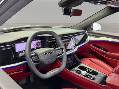 2024 Jeep Wagoneer S Launch Edition - Photo 16 - Lennox, CA 90304